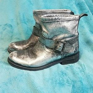 Felmini Distressed Silver Leather Booties 6.5